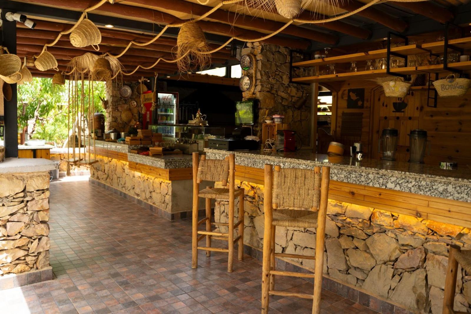 Riad Bella Montana Ain Cheggag Ngoại thất bức ảnh