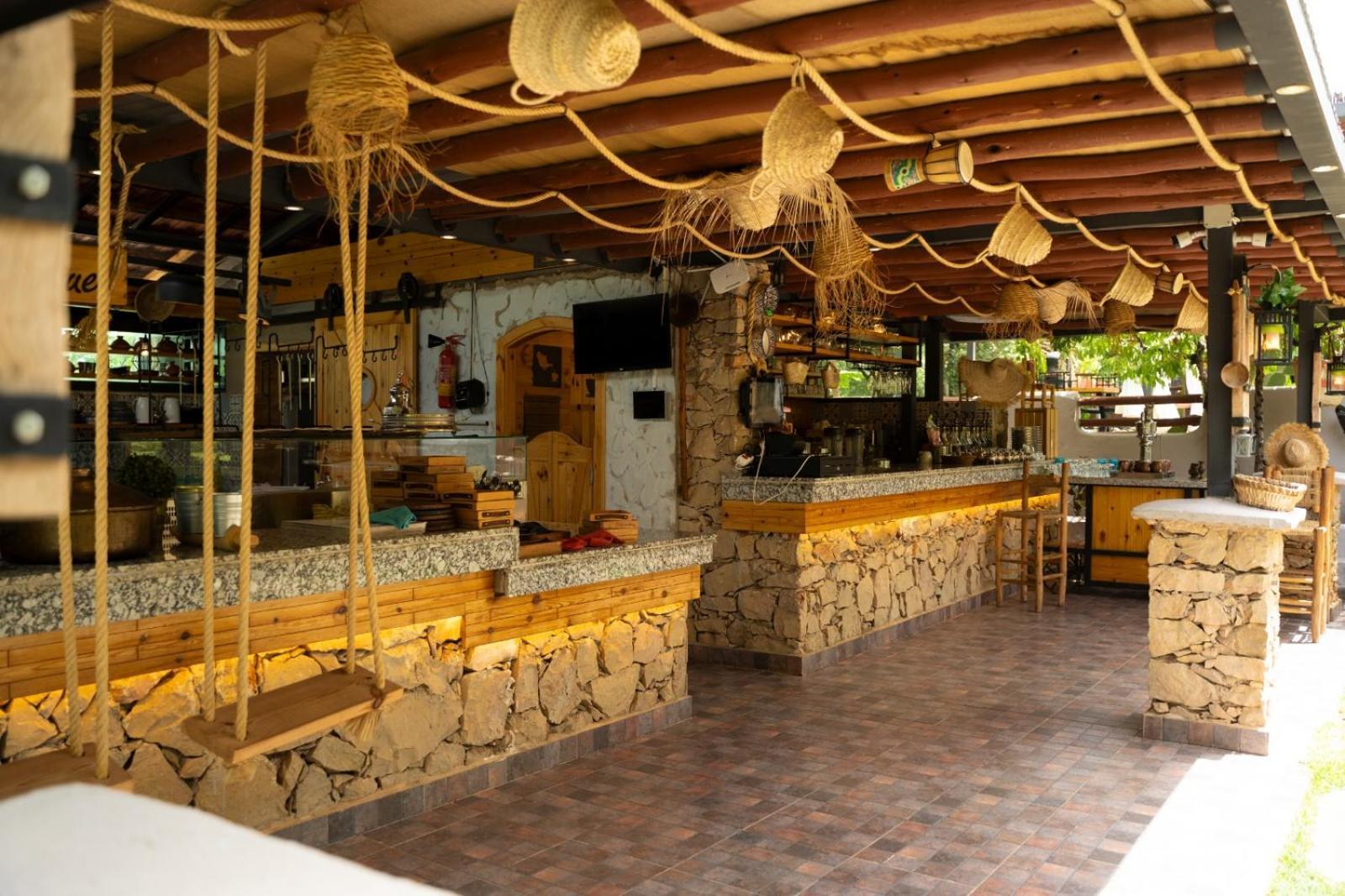 Riad Bella Montana Ain Cheggag Ngoại thất bức ảnh