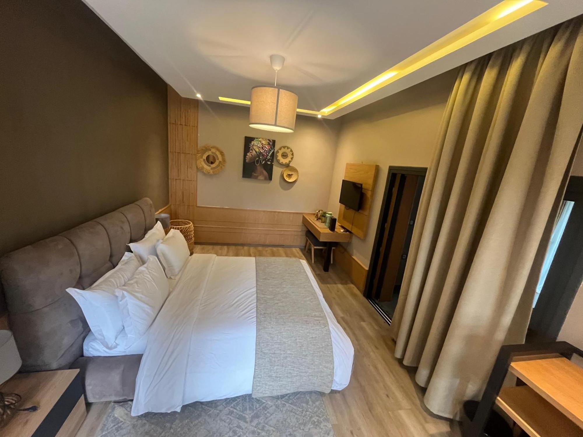 Riad Bella Montana Ain Cheggag Ngoại thất bức ảnh